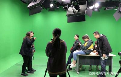 女生占据考研C位！最适合女生考研专业推荐及群众文艺演出的参与价值